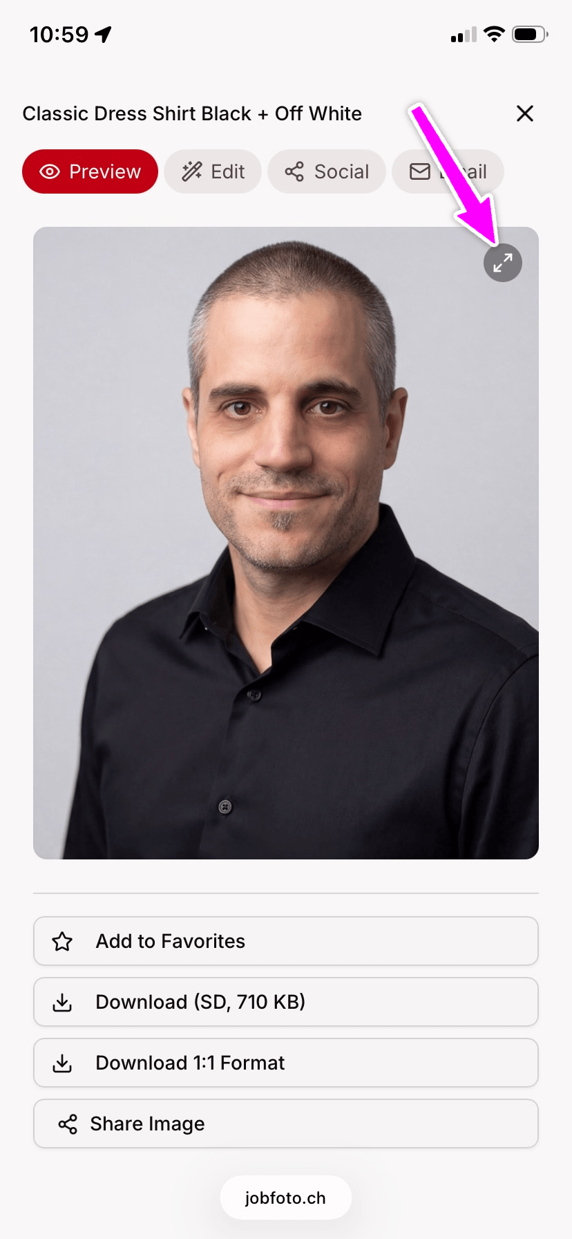 Headshot preview on iPhone with the expand button highlighted